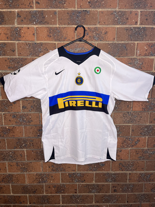DEADSTOCK 2005-06 Vintage Nike Inter Milan Home Kit Champions League #7 Figo Jersey (M)